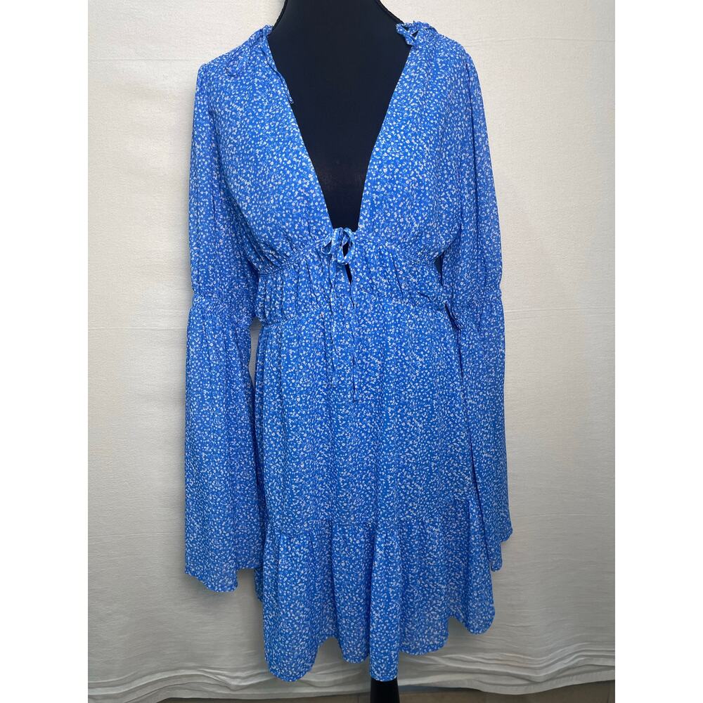 Missguided Blue Floral Flowy Mini Dress Size 8 Medium Bell Sleeve Boho - Picture 2 of 10